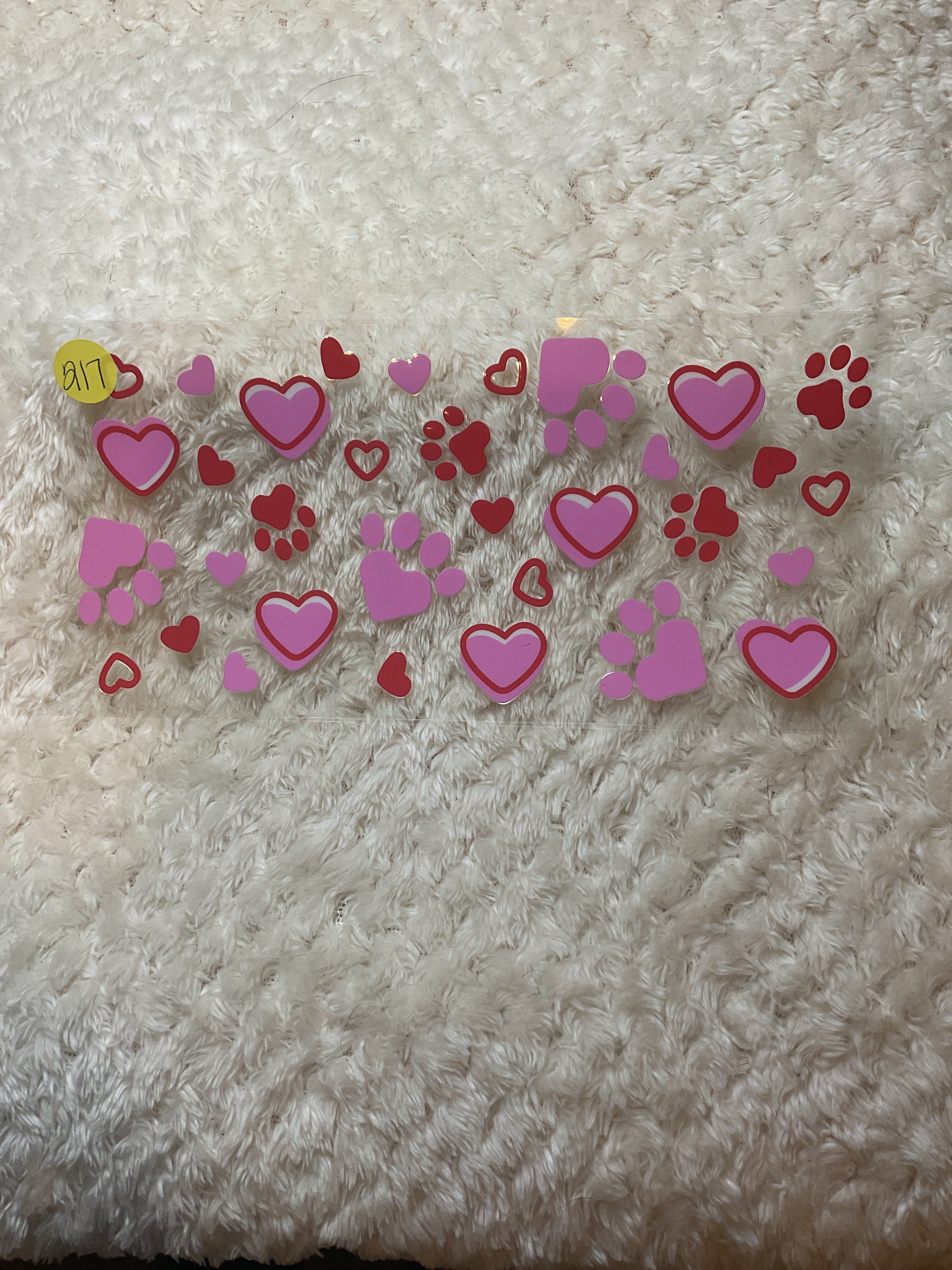 Red and pink hearts, 217