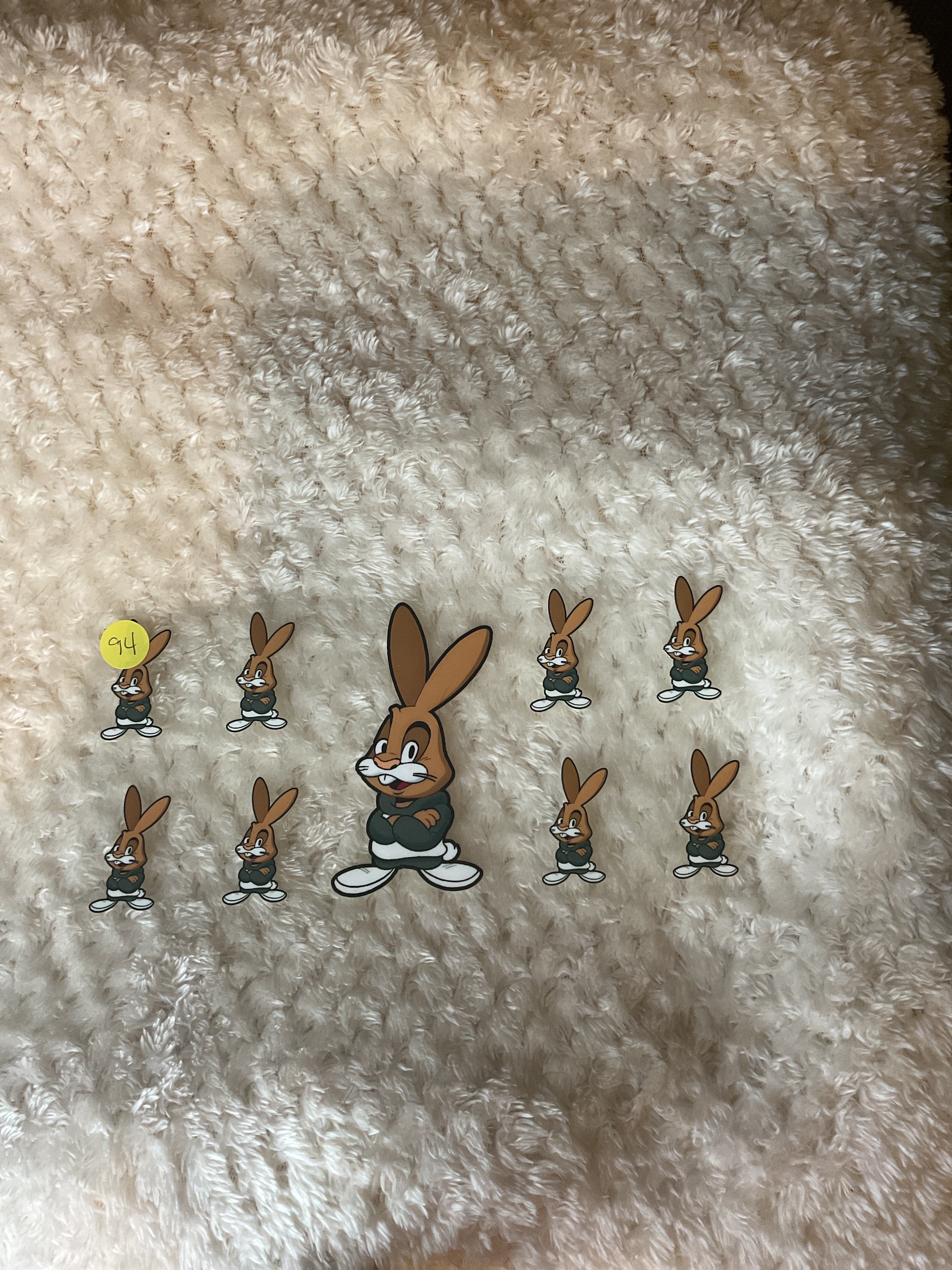 Rabbit with green jumpsuit 094