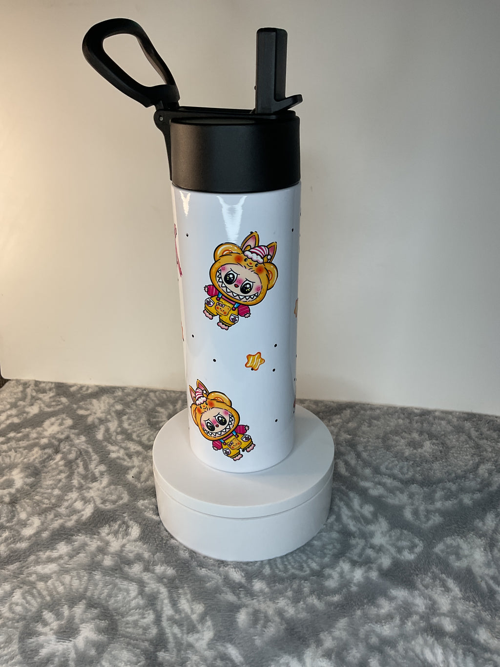 ￼Labubu 16 ounce
