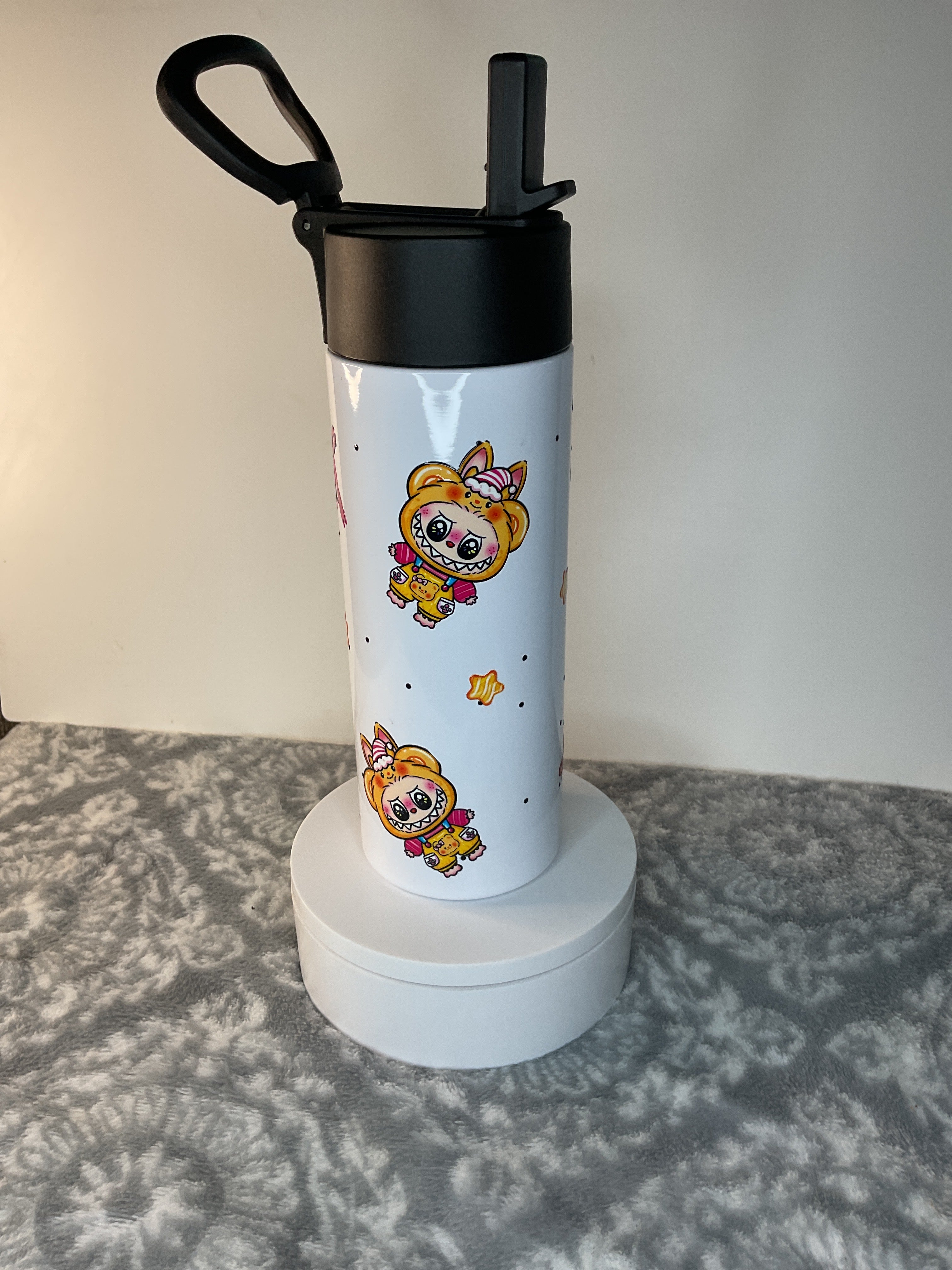 ￼Labubu 16 ounce