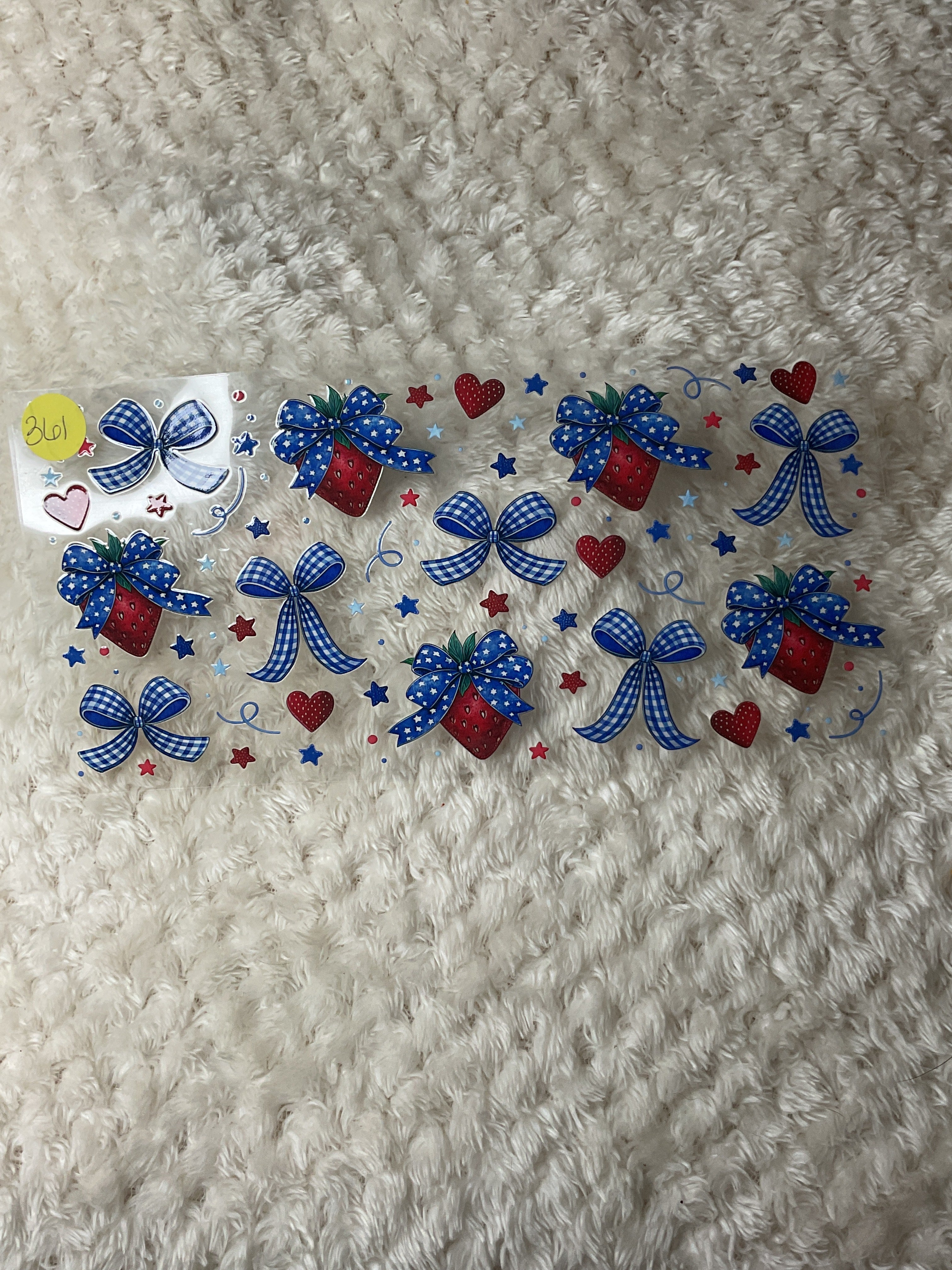 Strawberry bows 361