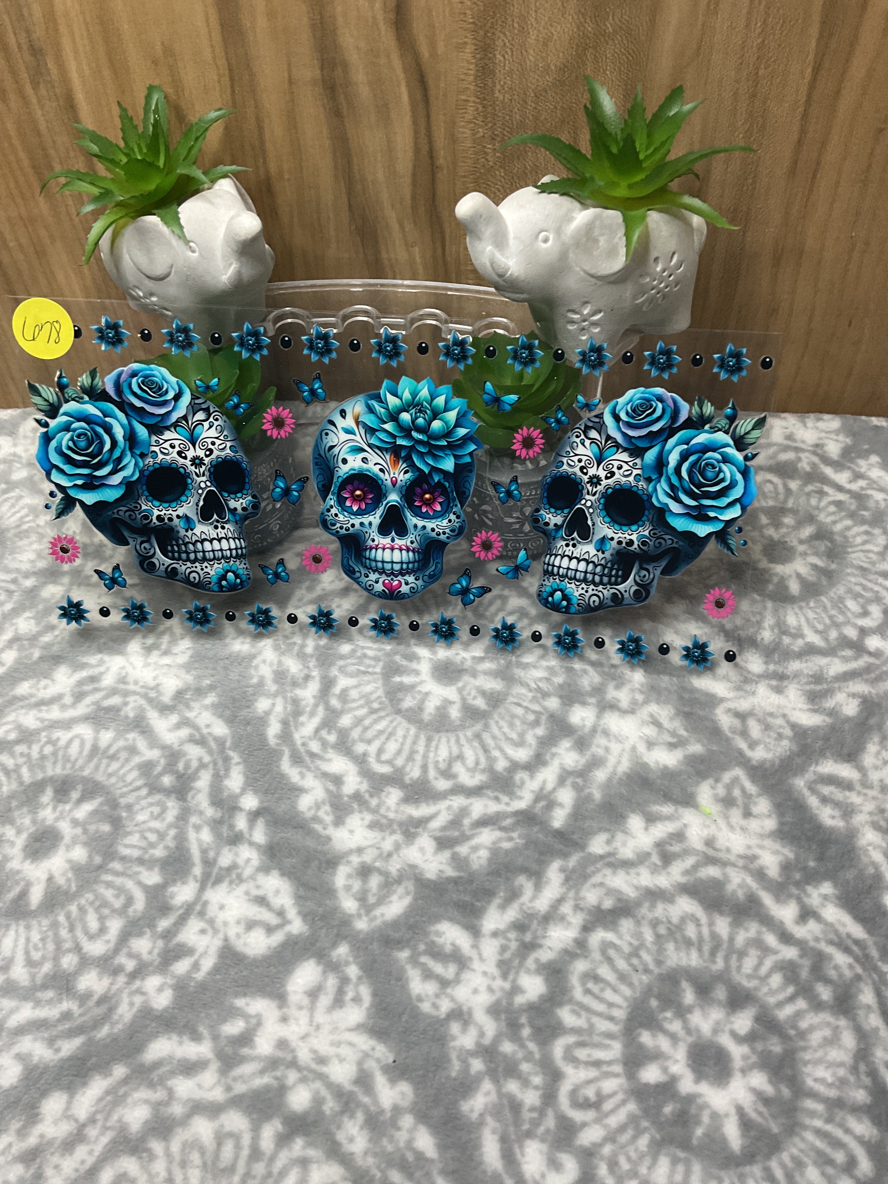 Sugar skulls 678