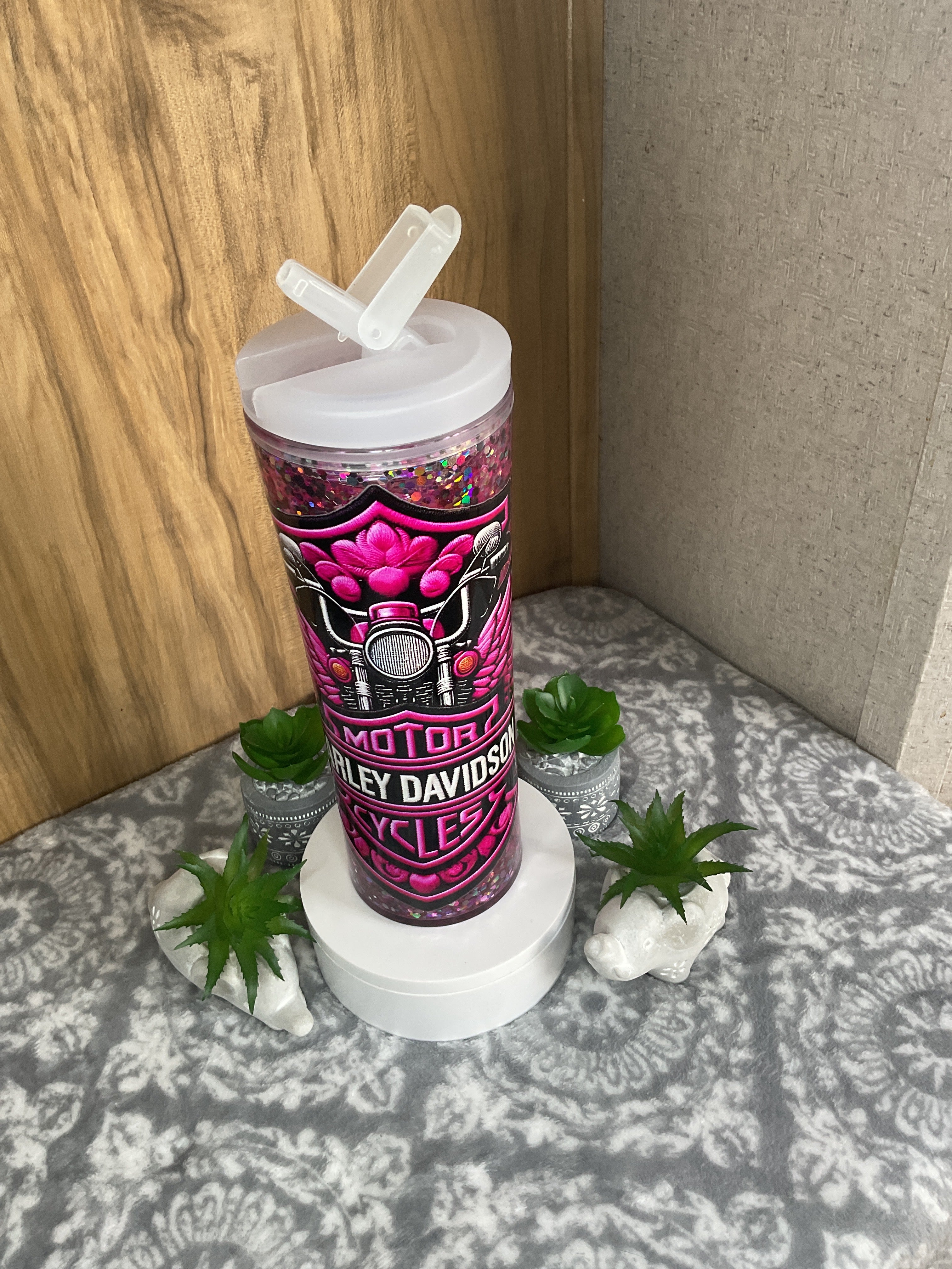 20 ounce Sports bottle, HD, pink and black