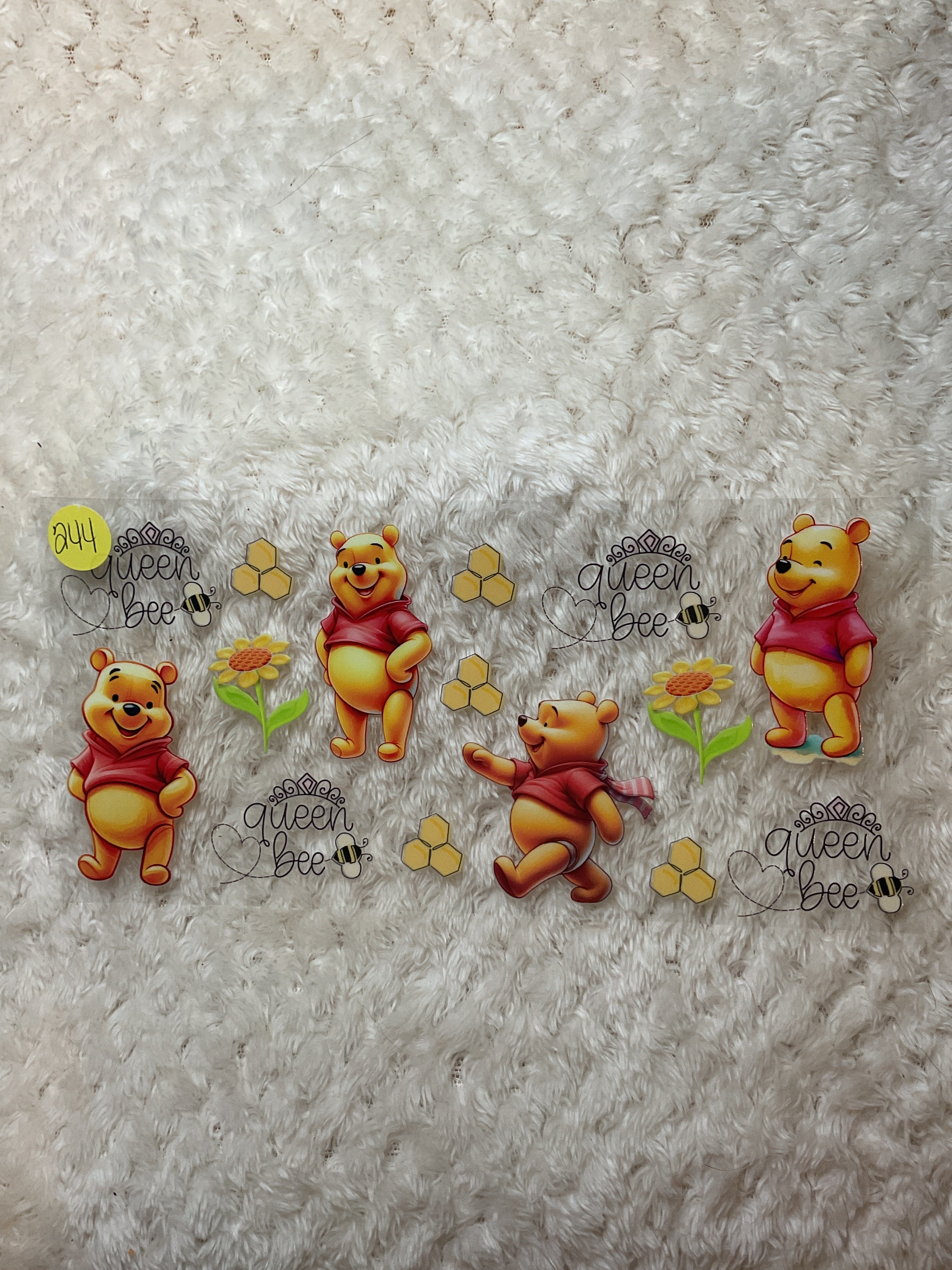 Winnie the Pooh queen bee 244