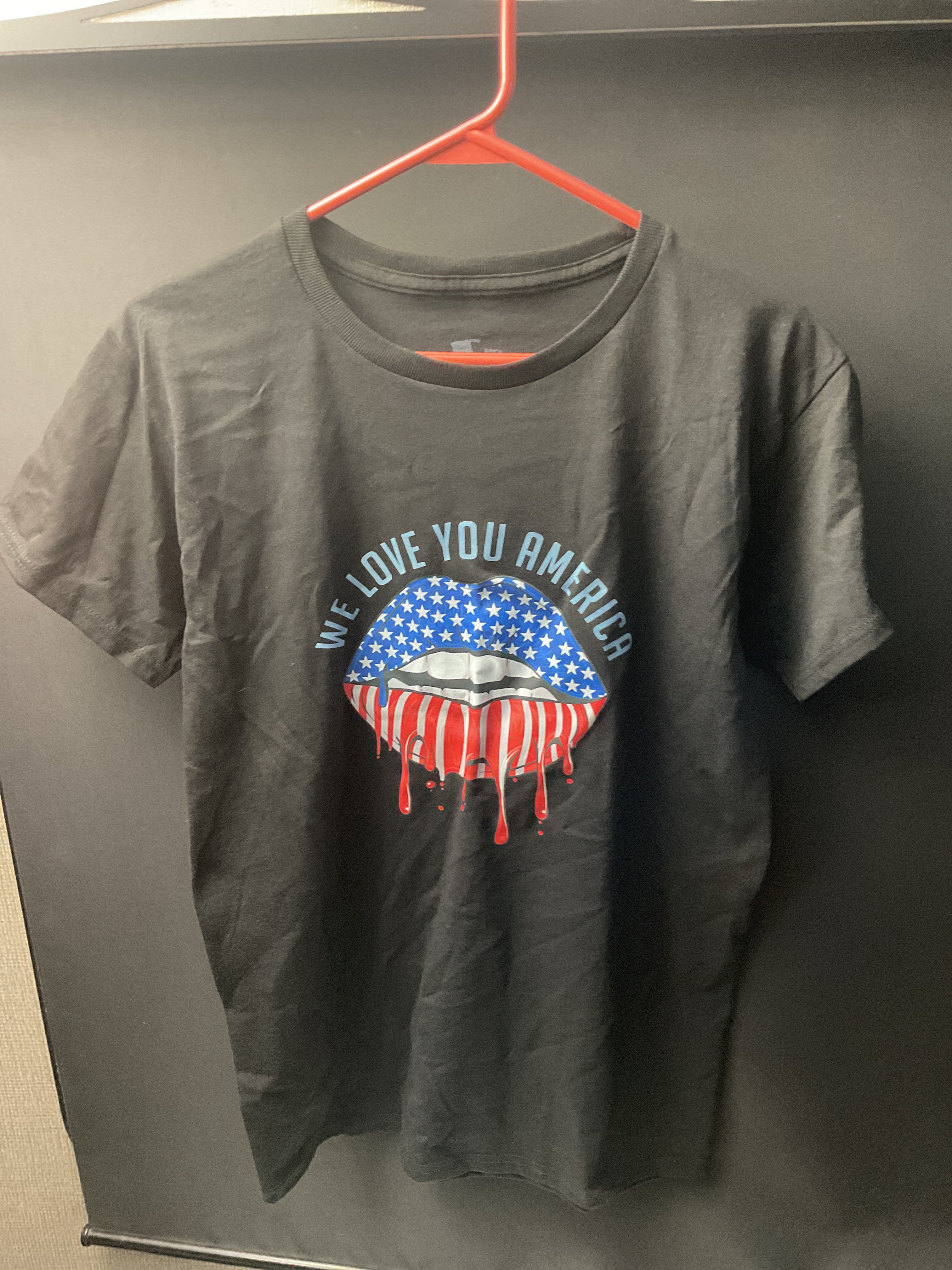 We love you, America drip lips