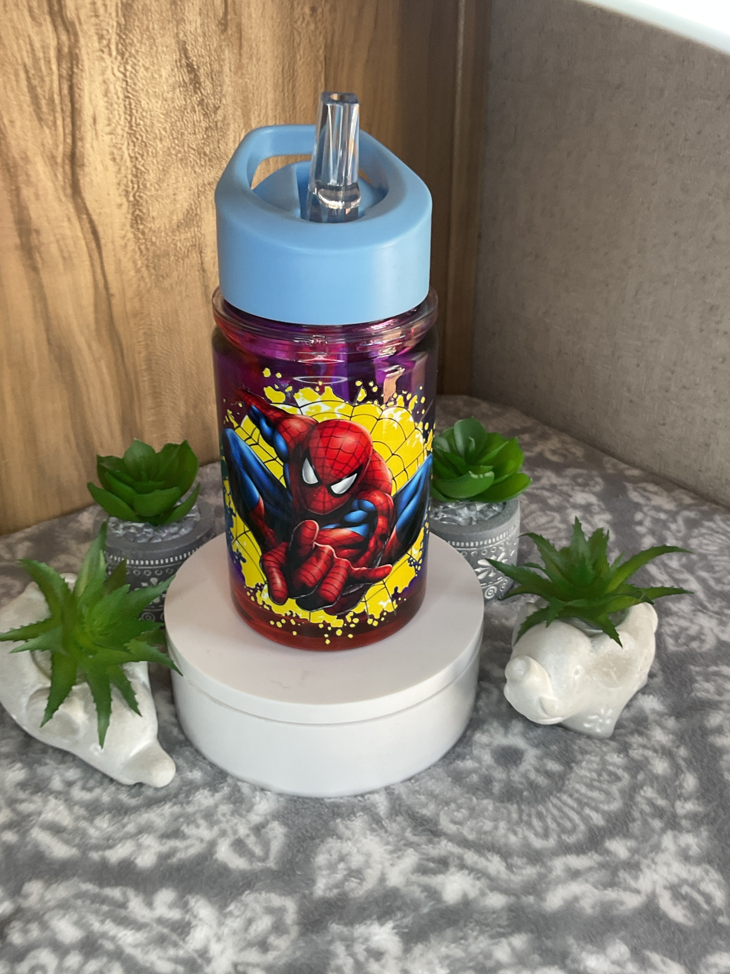 10 ounce Spider-Man, lava flow, red and blue